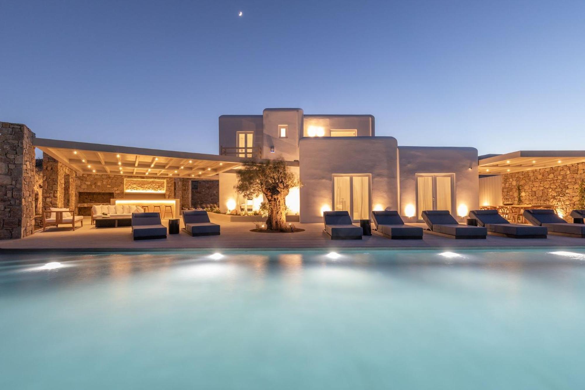 Blue Eye Grand Mykonos Villa