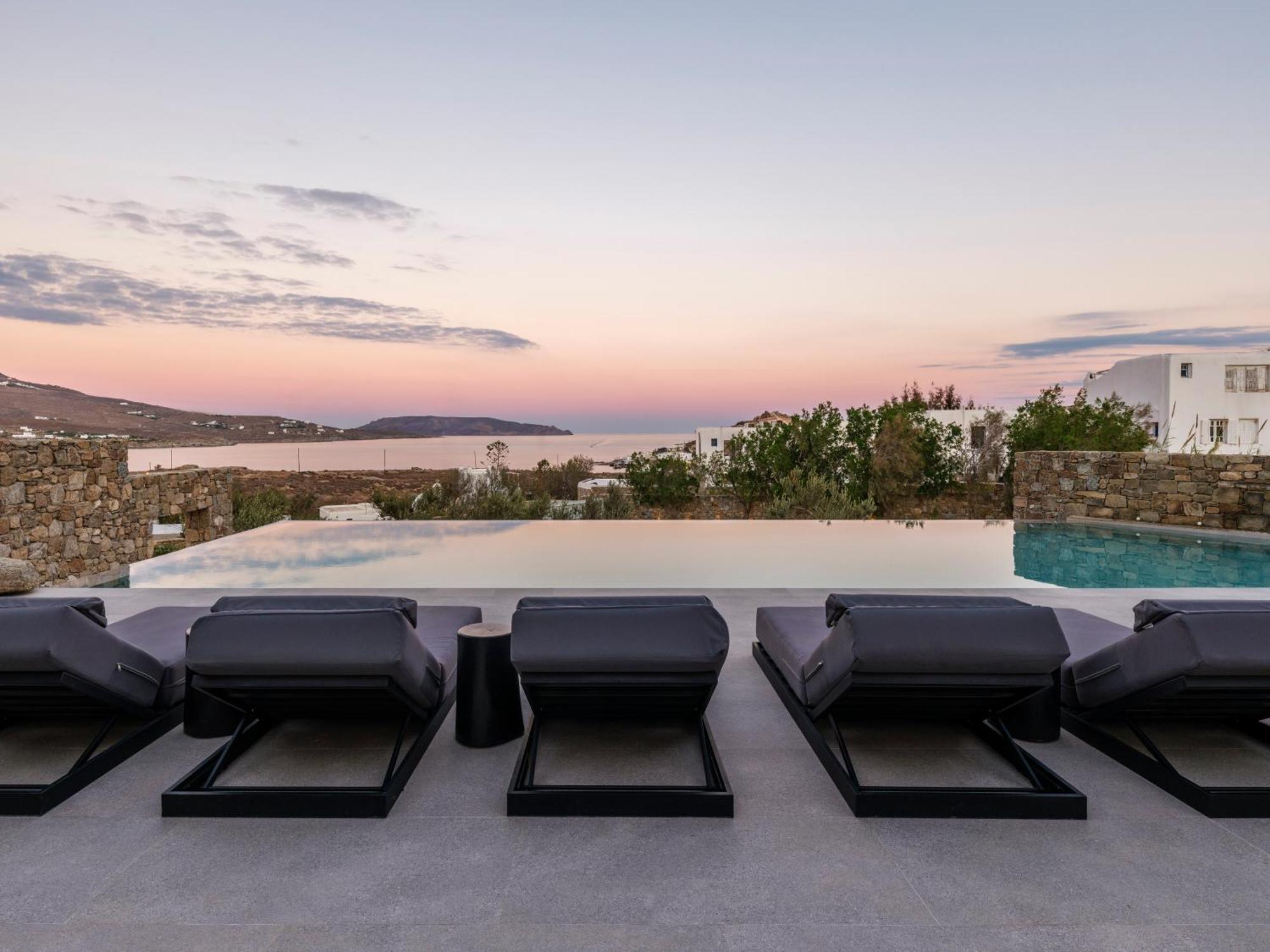Blue Eye Grand Mykonos Villa