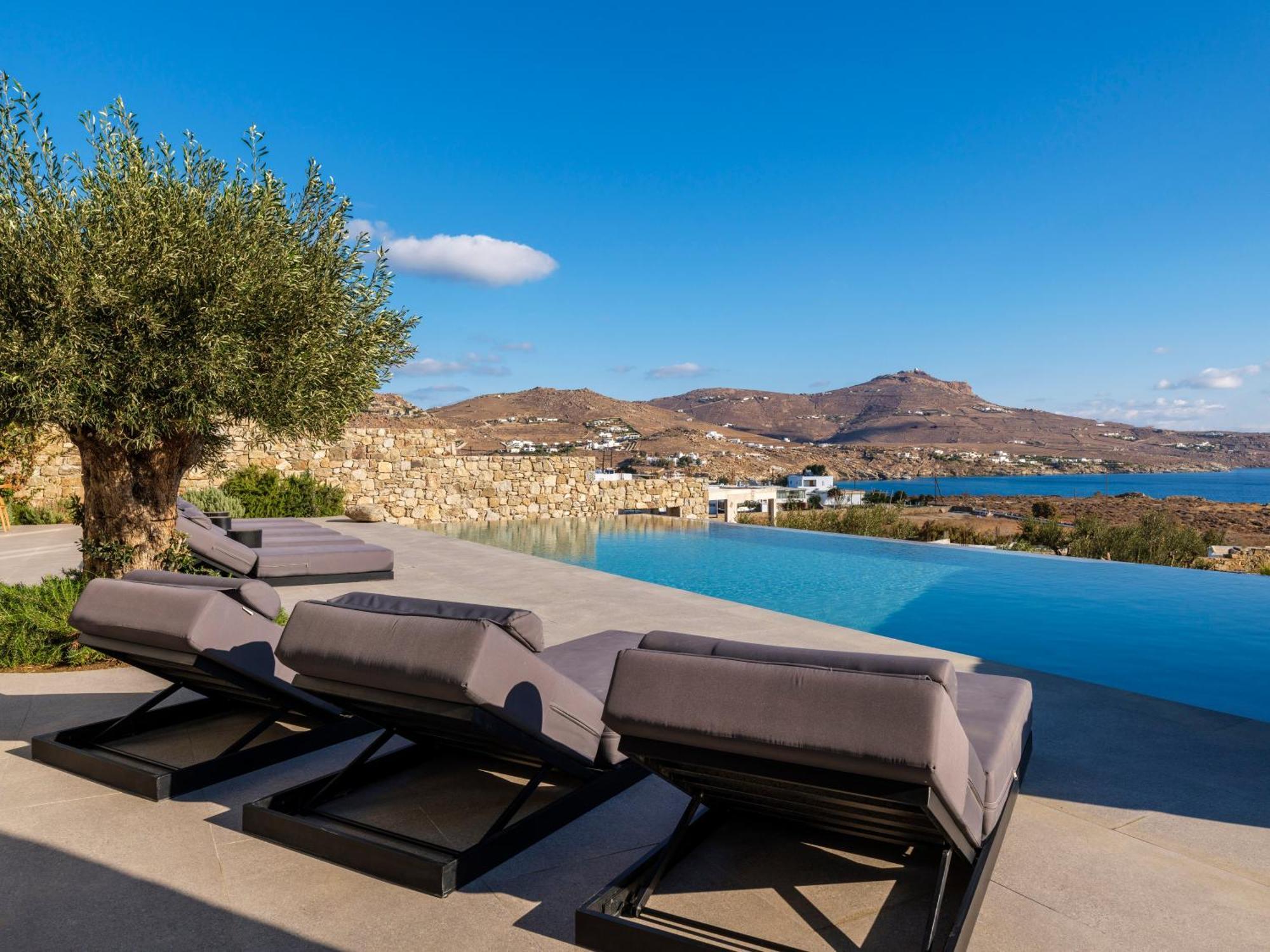 Blue Eye Grand Mykonos Villa